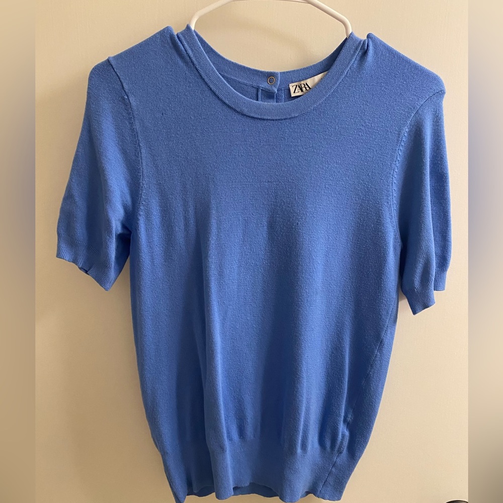Zara Sweater (size medium)